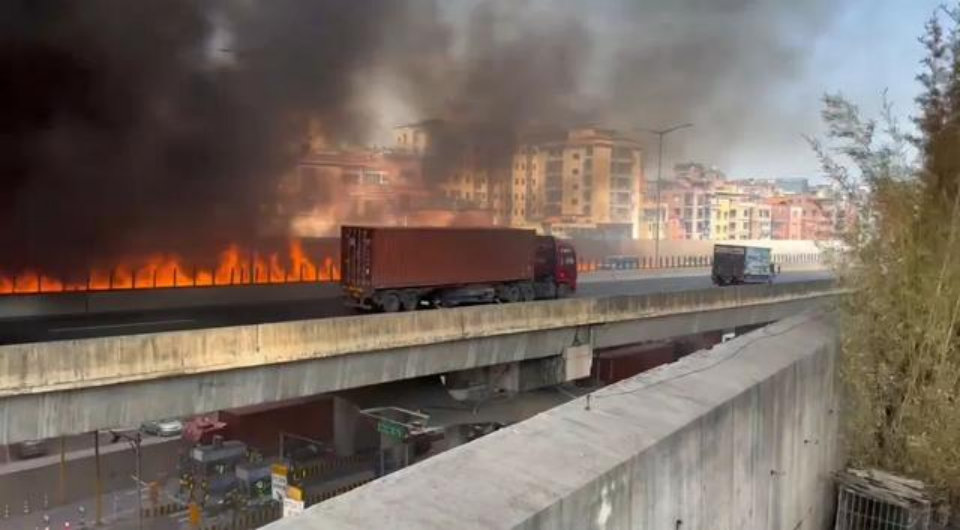 突發(fā)！白云區(qū)高速路段一貨車漏油引發(fā)火災！?；愤\輸安全需知